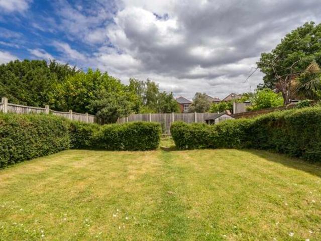 Flat for sale in Cat Hill