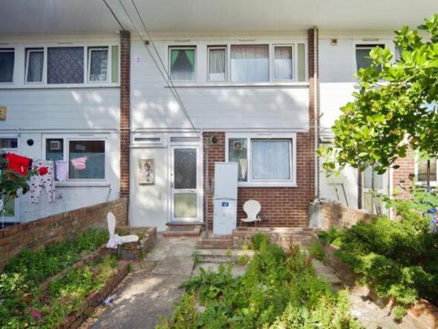 Flat for sale in Cat Hill