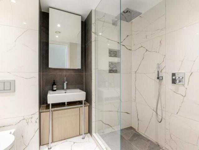 Flat for sale in Soho, Greater London