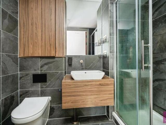 Flat for sale in City Centre, Georgia