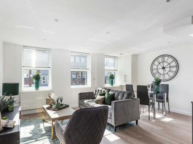 House for sale in Little Stanmore, Greater London