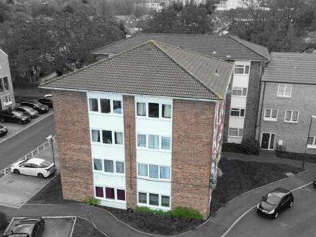 House for sale in Little Stanmore, Greater London