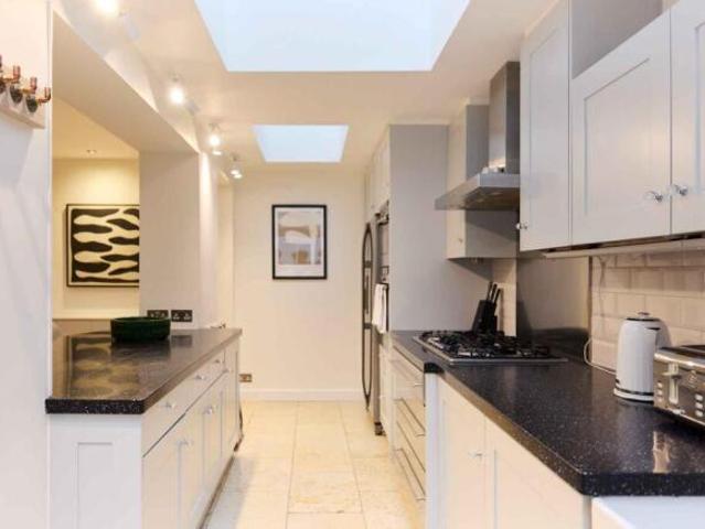 Flat for sale in Cat Hill