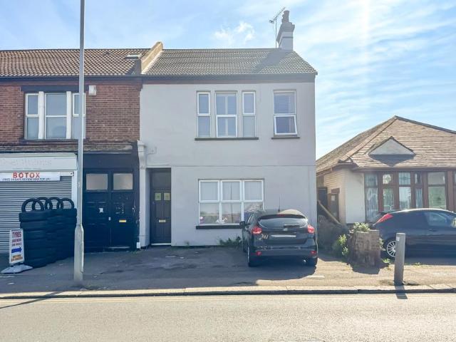 Flat for sale in Southend-on-sea