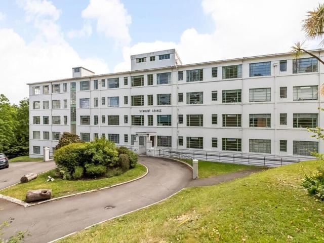Flat for sale in Forest Hill