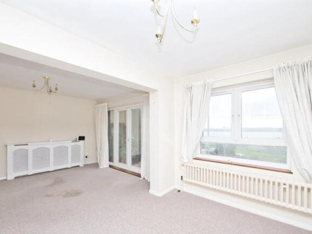 Flat for sale in Clarendon, Ash