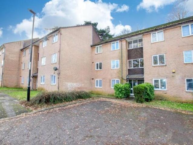 Flat for sale in Chilworth Old Village, Test Valley