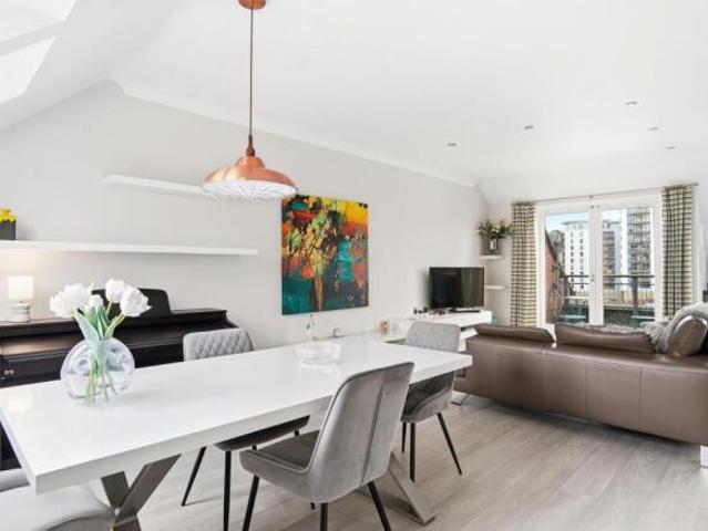 Flat for sale in West Yorkshire