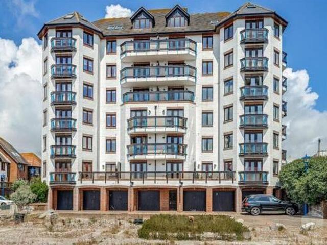 House for sale in Follaton, Strode
