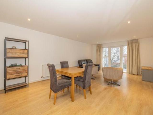Flat for sale in Barracks, The Bridge