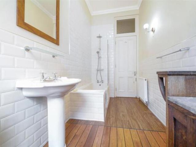 Flat for sale in Milnbank, Dennistoun