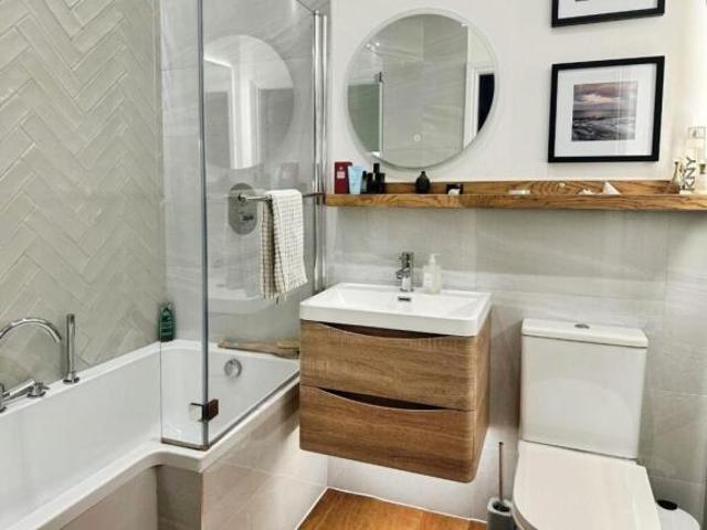 Flat for sale in West Yorkshire