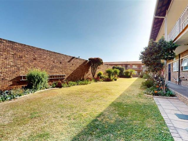 Flat for sale in Ekurhuleni, Gauteng