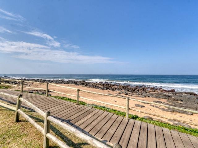 Flat for sale in Ballito