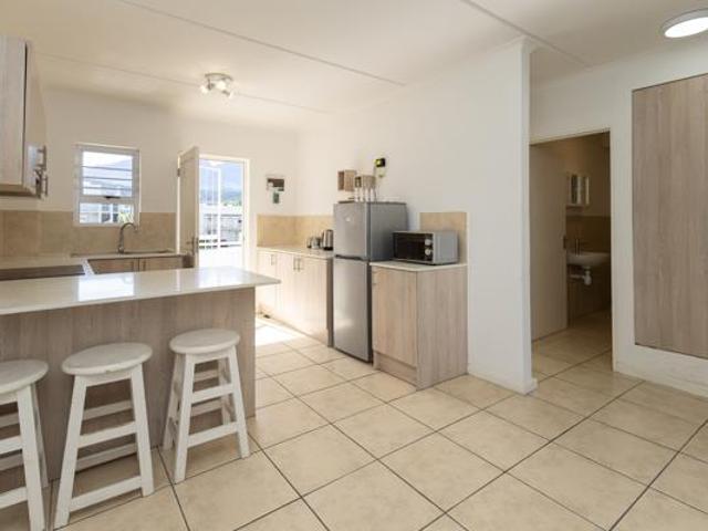 Flat for rent in Bergsig, Durbanville