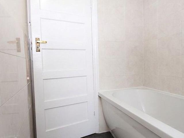 Apartment for rent in Little Stanmore, Greater London