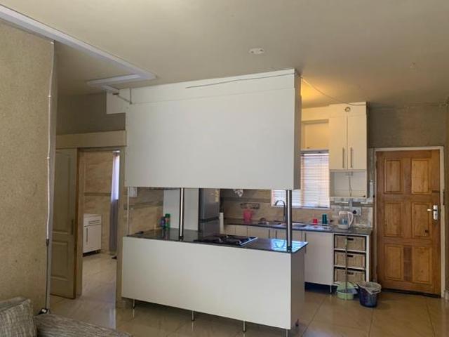 Flat for sale in UMhlathuze Municipality, Kwazulu-natal