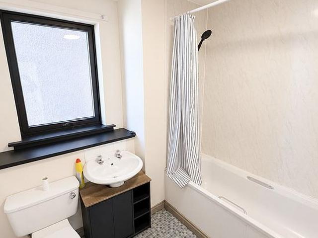 Apartment for rent in Ibroxholm, Ibrox