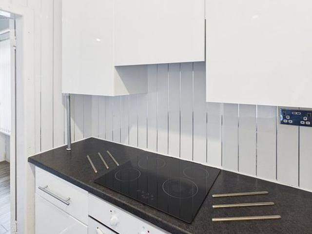 Apartment for rent in Cardonald, Scotland