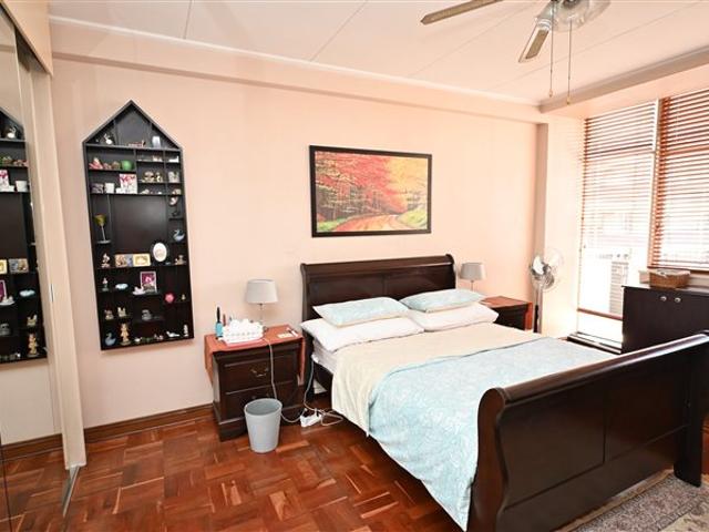 Flat for sale in Johannesburg
