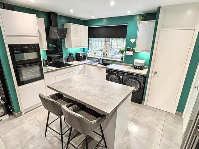Apartment for rent in Woodhouse, West Yorkshire