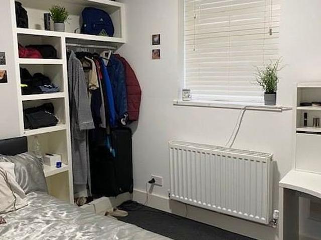 Apartment for rent in Elm Park, Calderstones