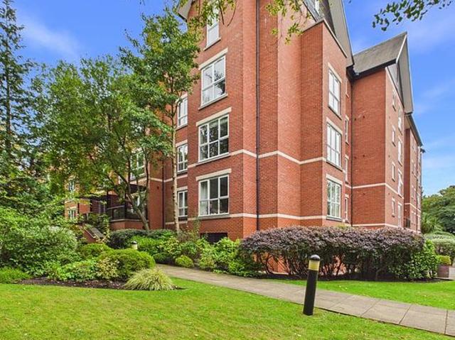 Apartment for rent in Calderstones