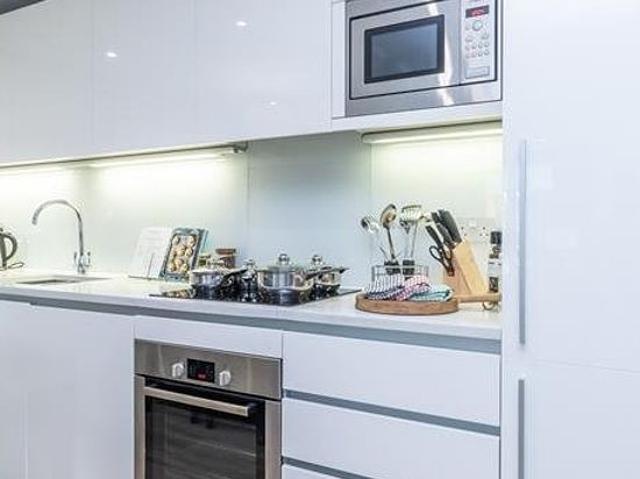 Apartment for rent in Paddington, Greater London