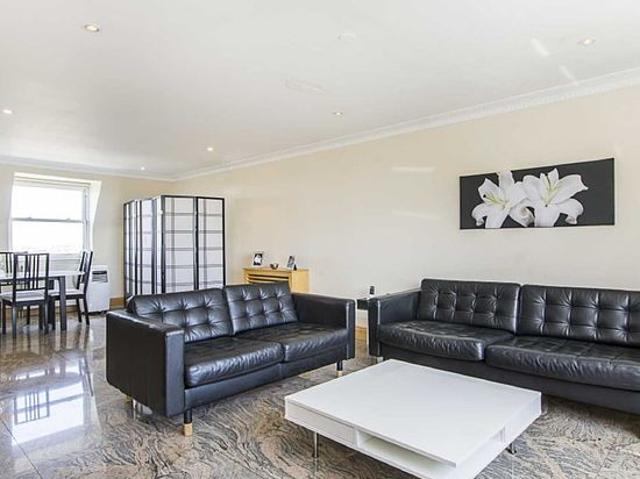 Apartment for rent in Belsize Park, Greater London
