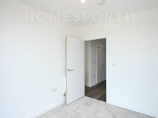 Apartment for rent in West Hendon, The Hyde