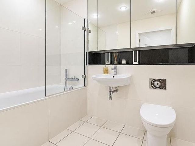 Apartment for rent in St. John's Wood, Greater London