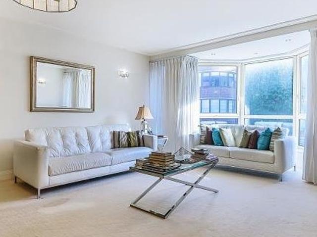 Apartment for rent in St. John's Wood, Greater London