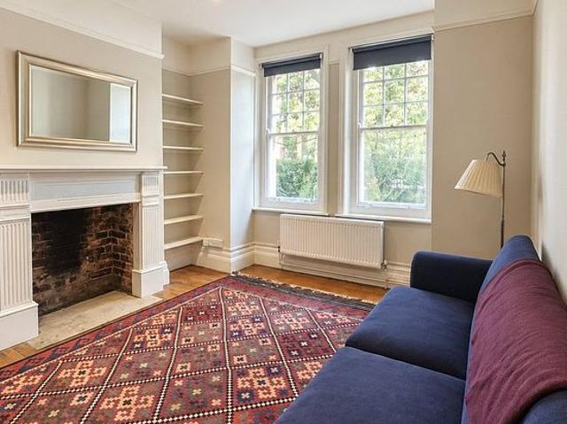 Apartment for rent in Myatt's Fields, Greater London