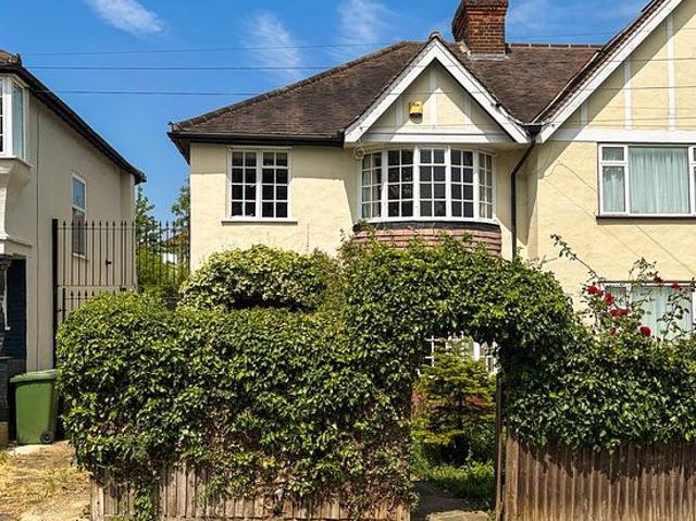 Apartment for rent in London Borough of Lewisham, Forest Hill