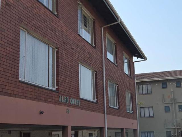 Flat for sale in Seaview, Kwazulu-natal