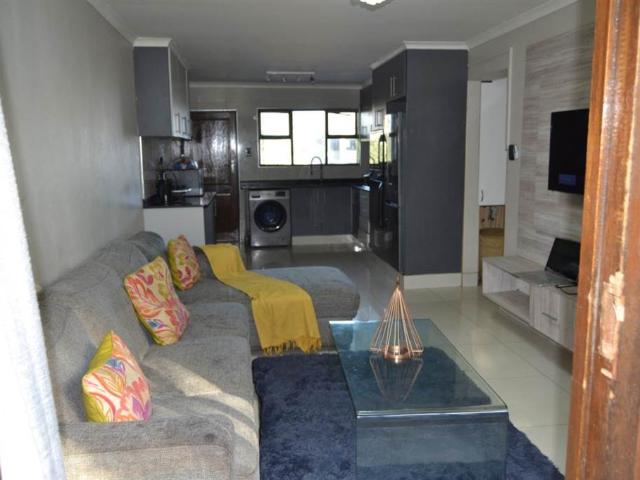 Flat for sale in Seaview, Kwazulu-natal