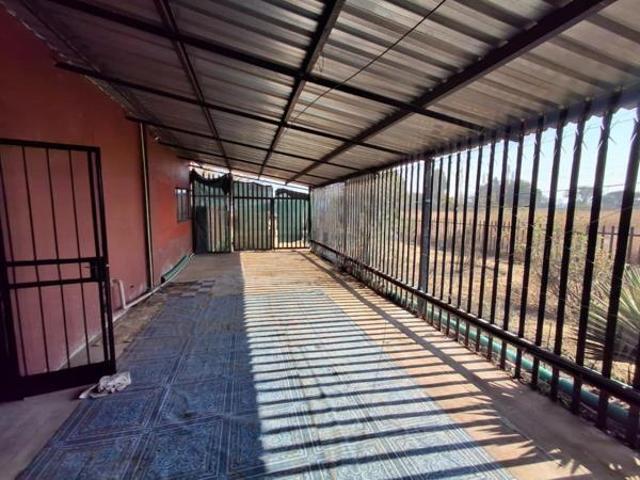 Flat for rent in Midvaal, Gauteng