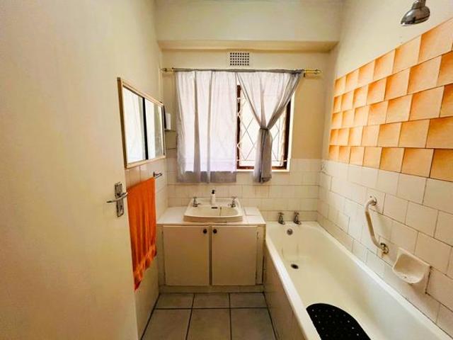 Flat for sale in Ugu District Municipality, Kwazulu-natal