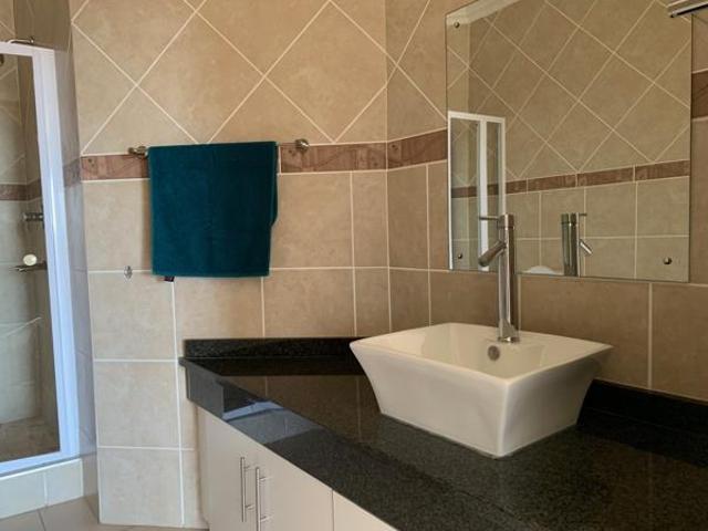 Flat for sale in Ugu District Municipality, Kwazulu-natal