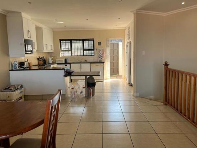 Flat for rent in Ugu District Municipality, Kwazulu-natal