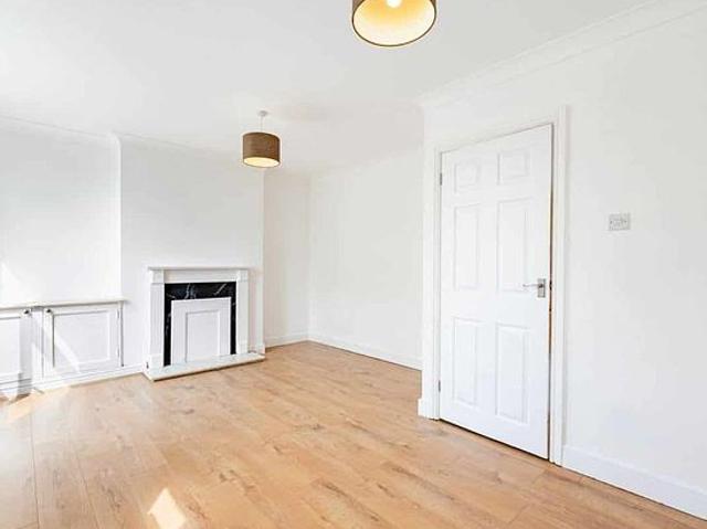 Apartment for rent in Falcon Lodge, Birmingham