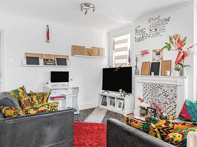 Apartment for rent in London Borough of Croydon, Greater London
