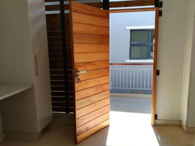 Flat for sale in Seaview, Kwazulu-natal