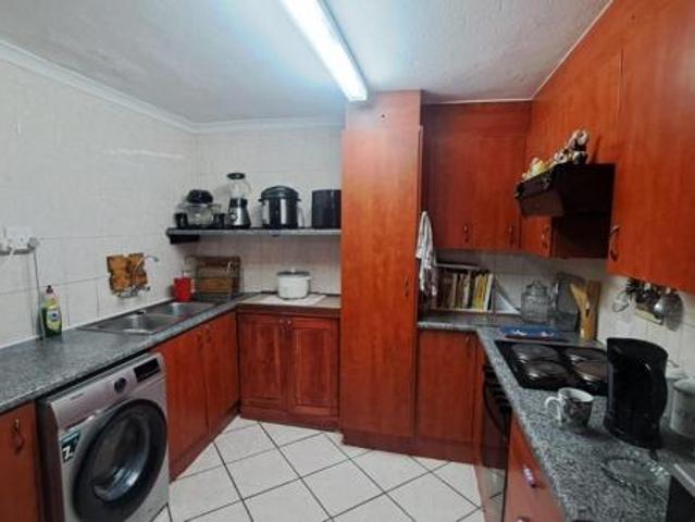 Flat for sale in Oranjeville, Free State