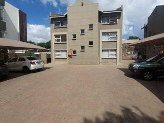 Flat for rent in Vosloorus, Gauteng