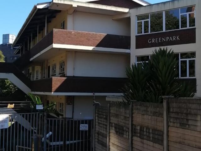 Flat for sale in Seaview, Kwazulu-natal