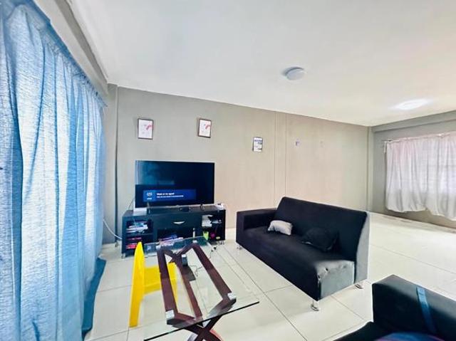 Flat for sale in Richards Bay, uMhlathuze Local Municipality