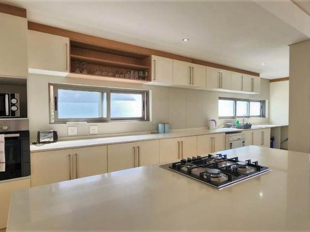 Flat for sale in Ballito