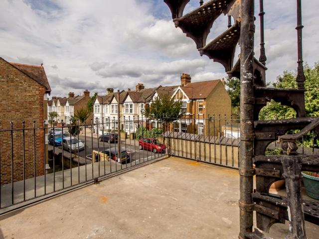 Apartment for rent in London Borough of Croydon, Shirley