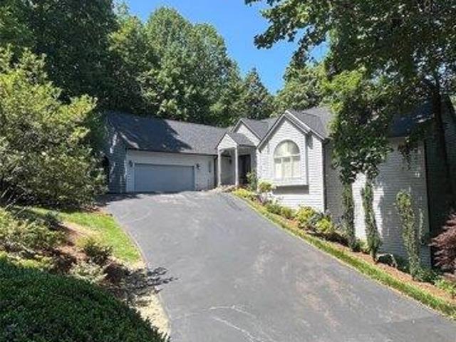House for sale in Flat Rock, North Carolina